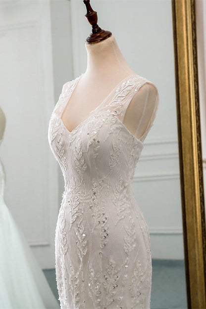 Stunning V-Neck Mermaid Wedding Dress With Beadings