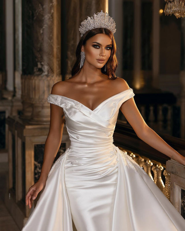Sweetheart Backless Satin A-Line Off-The-Shoulder Bridal Gown with Ruffled Appliques