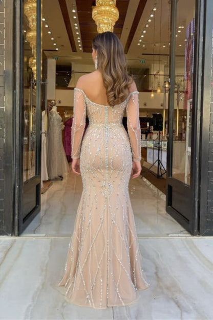 Sweetheart Long Sleeves Strapless Beadings Long Tulle Prom Dress