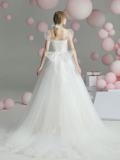 Sweetheart Short Sleeves Chapel Train Princess Bridal Dresses