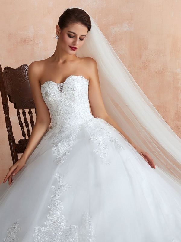 Sweetheart Sleeveless Wedding Dress Princess Bridal Gowns With Train