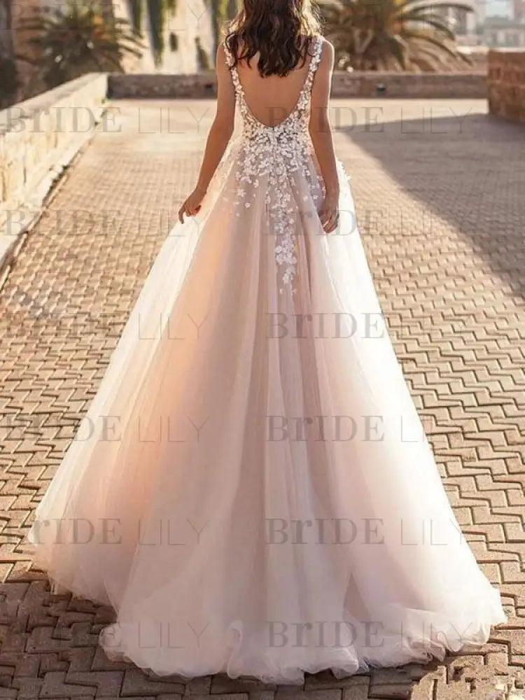 Deep V Neck A Line Sleeveless Wedding Dress Tulle Lace Applique Bridal Gowns With Train