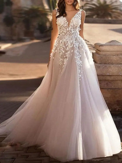 Deep V Neck A Line Sleeveless Wedding Dress Tulle Lace Applique Bridal Gowns With Train