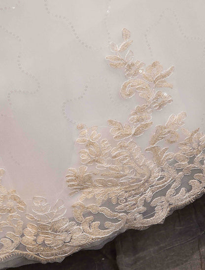 Tulle Wedding Dresses Princess Bridal Gown Illusion Collar Half Sleeve Floor Length Bridal Dress