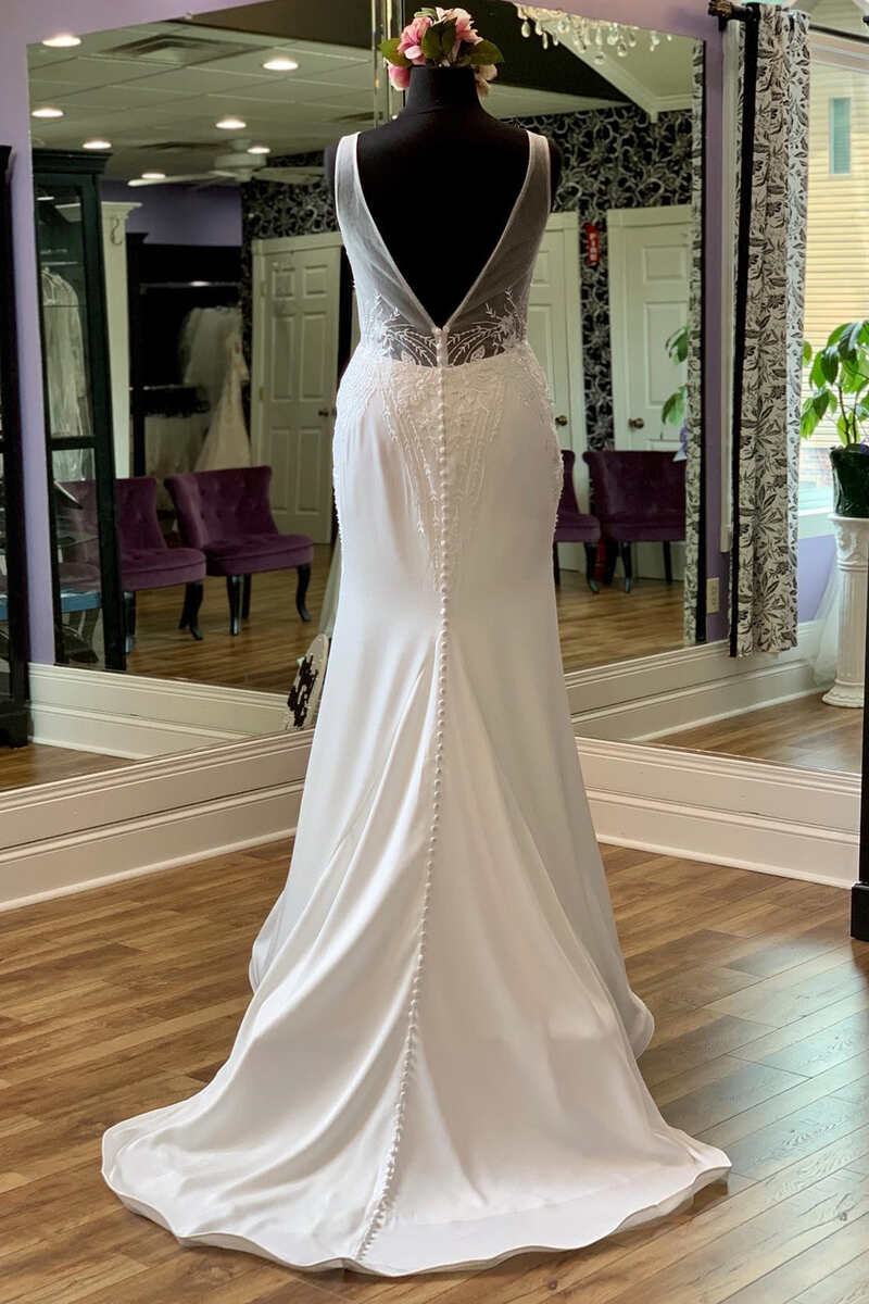 White Appliques Sheer Straps Open Back Mermaid Long Wedding Dress