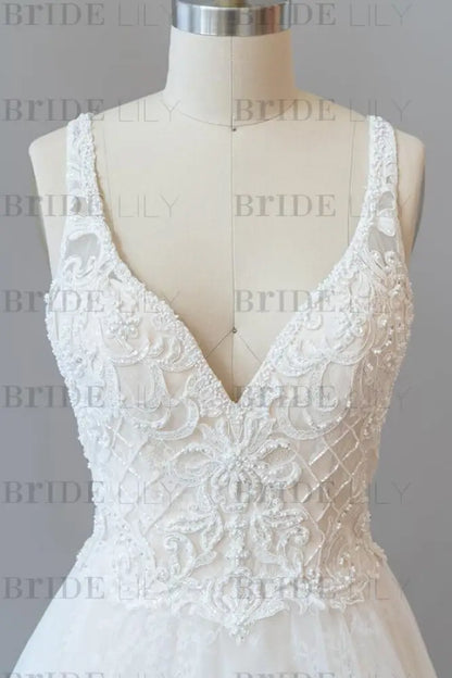 V-neck Appliques Tulle Chapel Train Wedding Dress