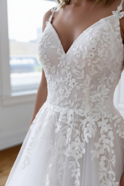 V Neck Open Back White Lace Wedding Dresses Tulle Aline Bridal Dress