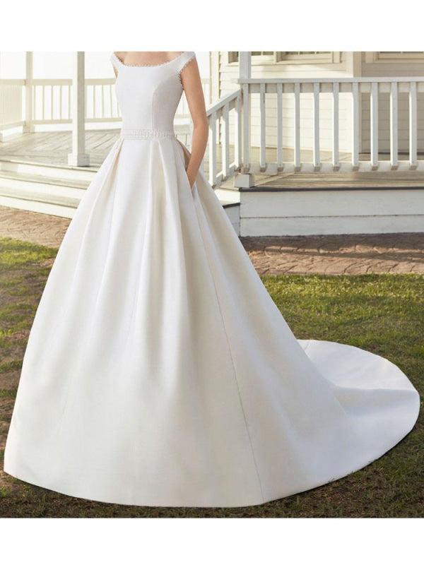 Vintage Designer Wedding Dresses With Train Sleeveless Buttons Satin Bridal Gowns