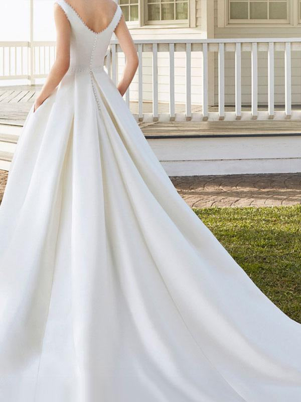 Vintage Designer Wedding Dresses With Train Sleeveless Buttons Satin Bridal Gowns