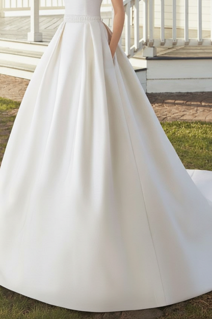 Vintage Designer Wedding Dresses With Train Sleeveless Buttons Satin Bridal Gowns