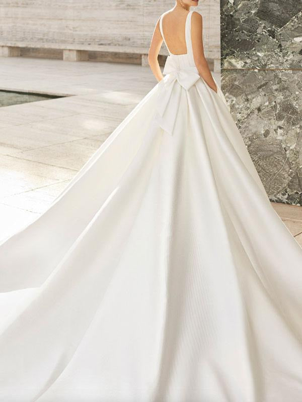 Scoop Neck Vintage Wedding Dress Aline Sleeveless Buttons Satin Bridal Dress with Pockets