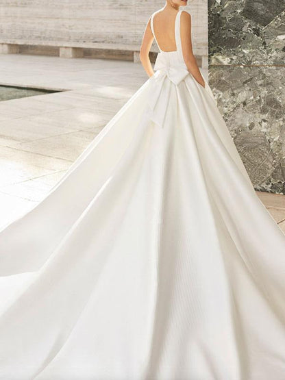 Scoop Neck Vintage Wedding Dress Aline Sleeveless Buttons Satin Bridal Dress with Pockets