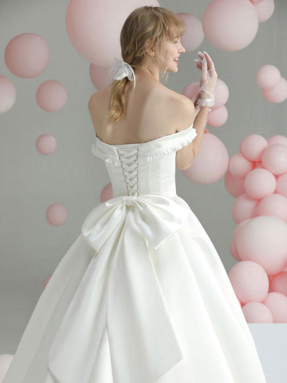Vintage Wedding Dresses Chapel Train Sweetheart Sleeveless Ruffles Satin Bridal Gowns