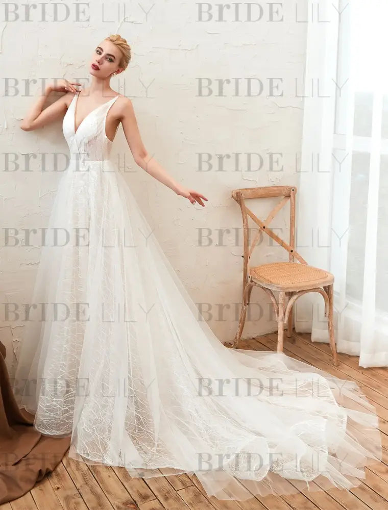 Wedding Dress V Neck A Line Floor Length Lace Appliqued Tulle Bridal Gowns