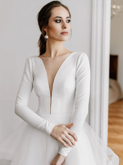 White A-Line Wedding Dresses Floor-Length Long Sleeves Tiered V-Neck Natural Waist Floor Length Bridal Gowns