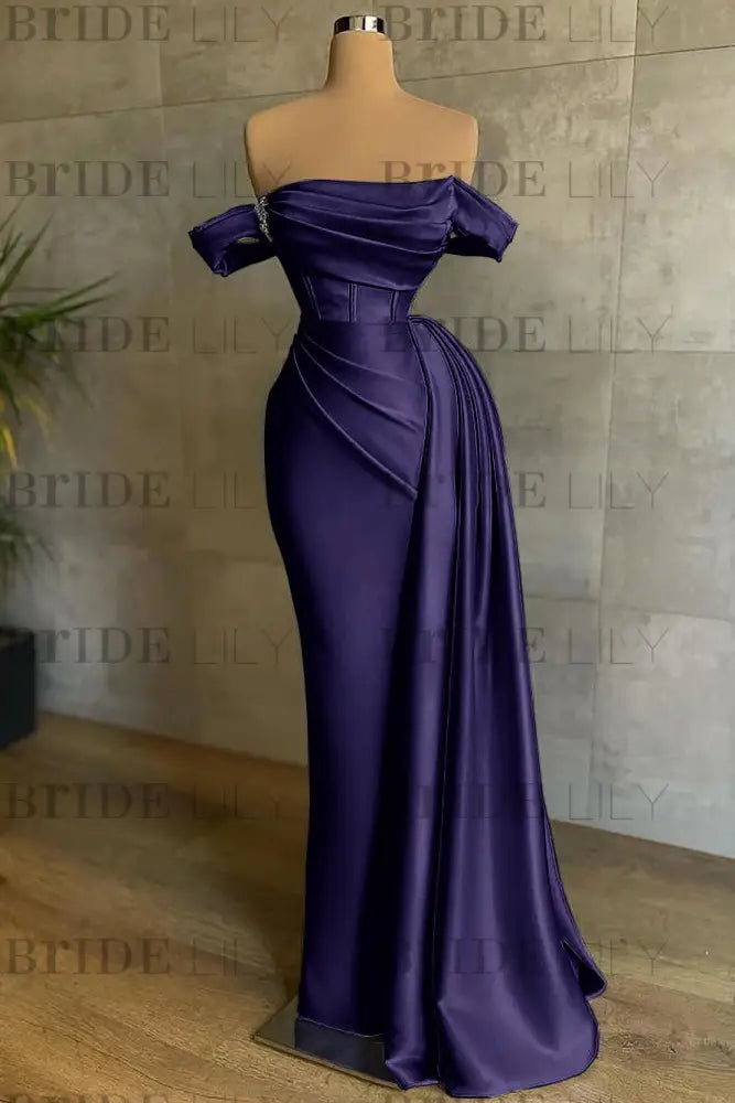 White Prom Dress Sleeveless Elegant Pleated Off-the-Shoulder Satin Evening Dress
