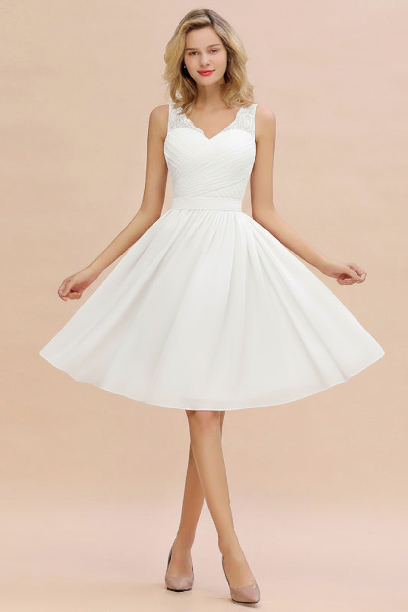Elegant Ruffle Chiffon Short Bridesmaid Dress Sleeveless V-Neck Aline Knee Length Homecoming Dress