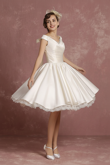 Short Wedding Dresses Satin Vintage Princess Bridal Dress Knee Length Sleeveless Lace Pleated Bridal Gown With Ribbon Bow