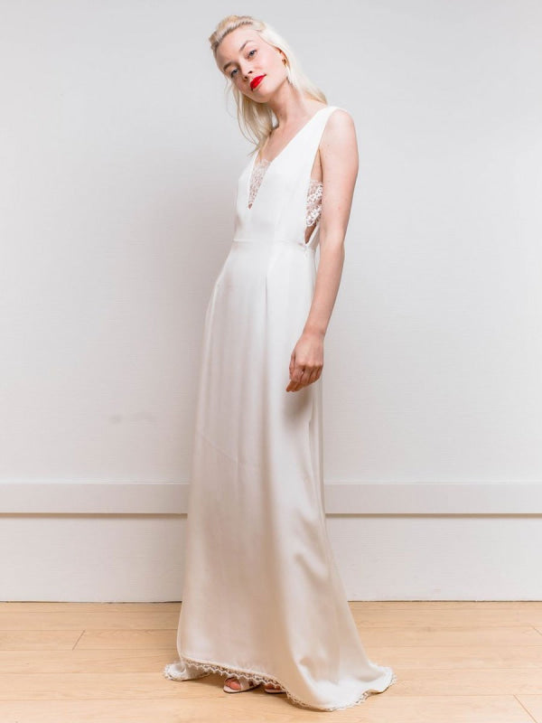White Simple Wedding Dress A-Line V-Neck Sleeveless Backless Buttons Satin Fabric Lace Long Bridal Dresses