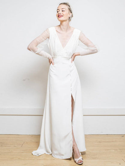 White Simple Wedding Dress Satin Fabric V-Neck Long Sleeves A-Line Tulle Satin Fabric Long Bridal Dresses