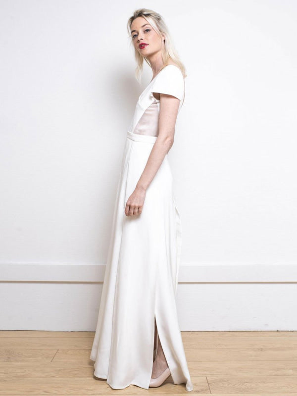 White Simple Wedding Dress Satin V-Neck Short Sleeves Backless Split Front A-Line Long Bridal Dresses