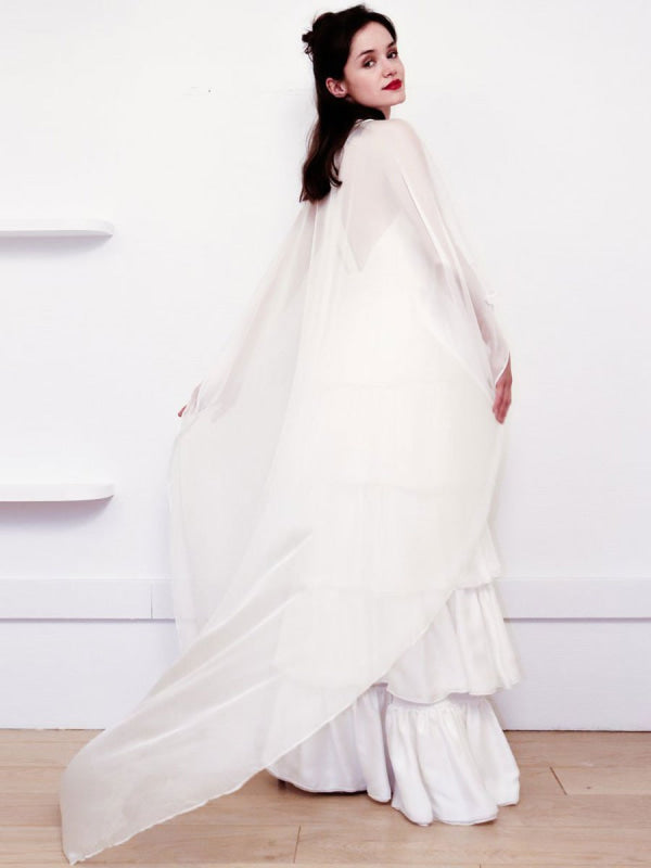 White Simple Wedding Dress Satin V-Neck Sleeveless Ruffles A-Line Long Chiffon Bridal Dresses