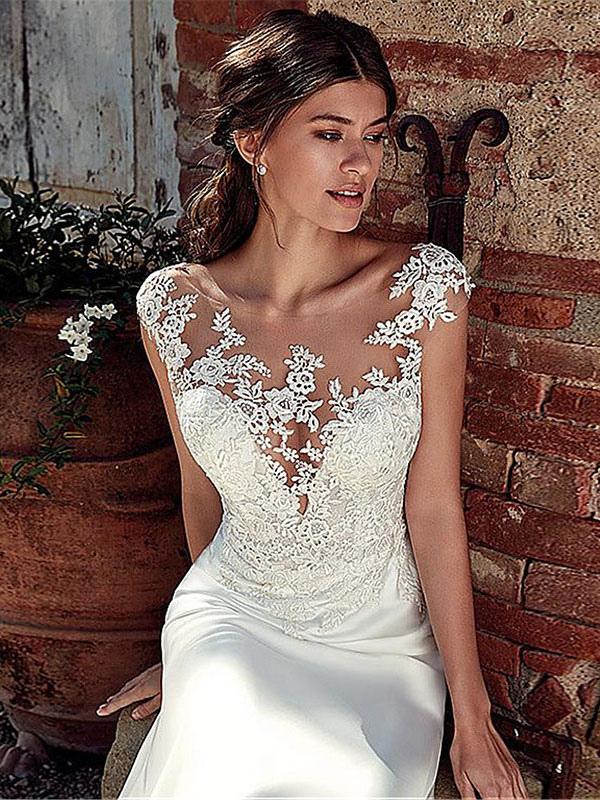 White Simple Wedding Dress White Chiffon Illusion Sleeveless Court Train Applique Sheath Bridal Gowns