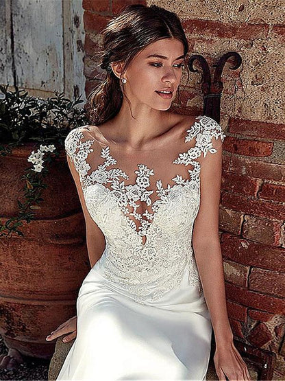White Simple Wedding Dress White Chiffon Illusion Sleeveless Court Train Applique Sheath Bridal Gowns