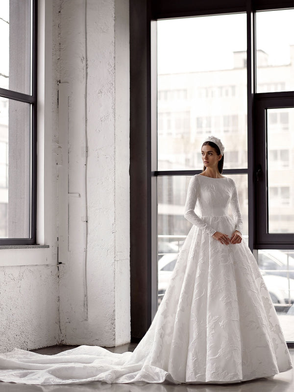 White Simple Wedding Dress A-Line Jewel Neck Long Sleeves Satin Bridal Gowns