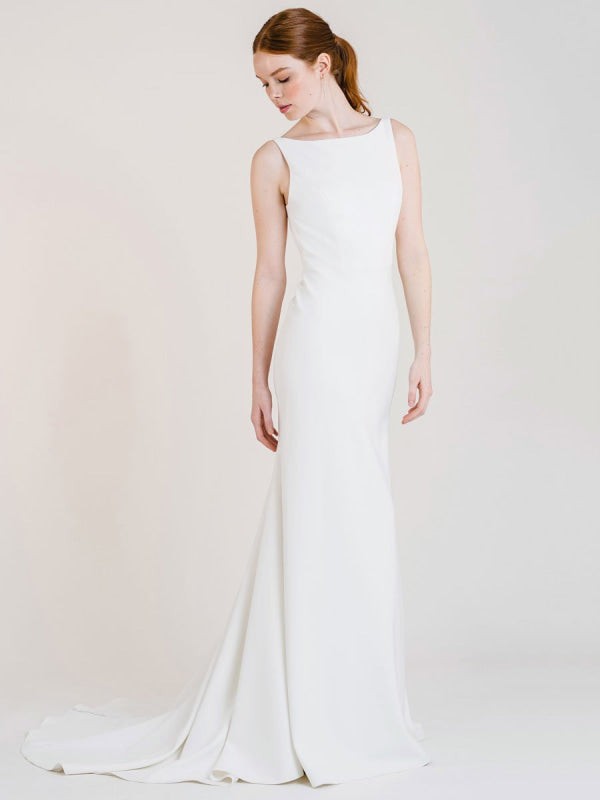 White Simple Wedding Dress With Train Bateau Neck Sleeveless Backless Satin Mermaid Bridal Dresses