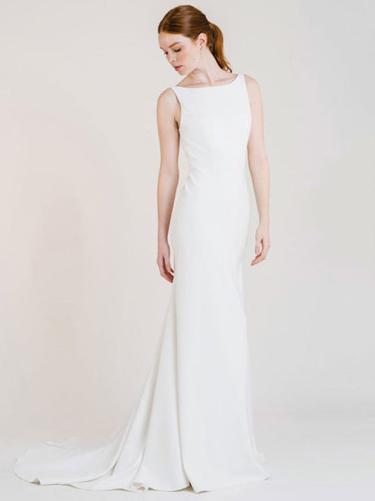 White Simple Wedding Dress With Train Bateau Neck Sleeveless Backless Satin Mermaid Bridal Dresses