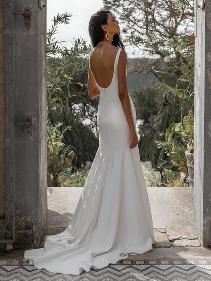 White Simple Wedding Dress With Train Bateau Neck Sleeveless Backless Satin Mermaid Bridal Dresses